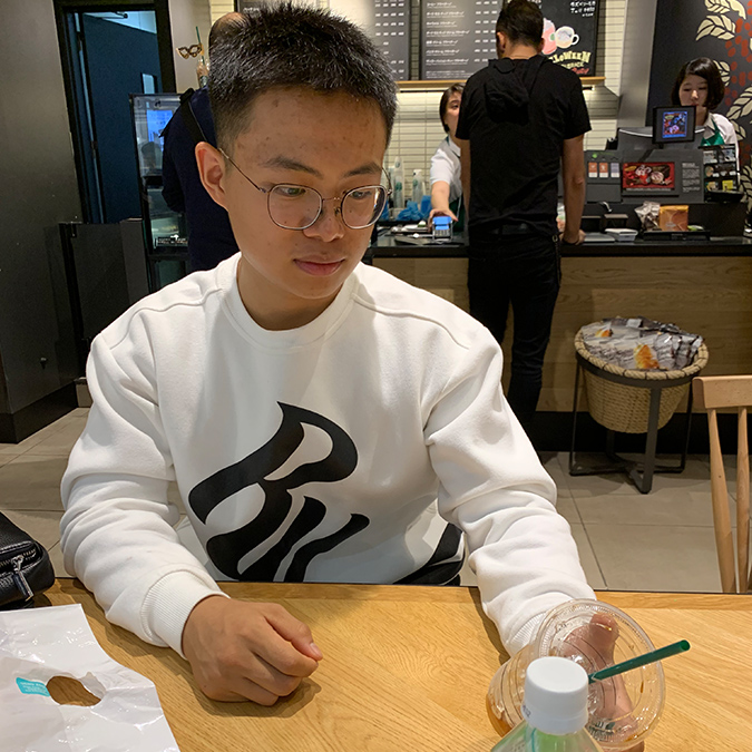 牟常昊